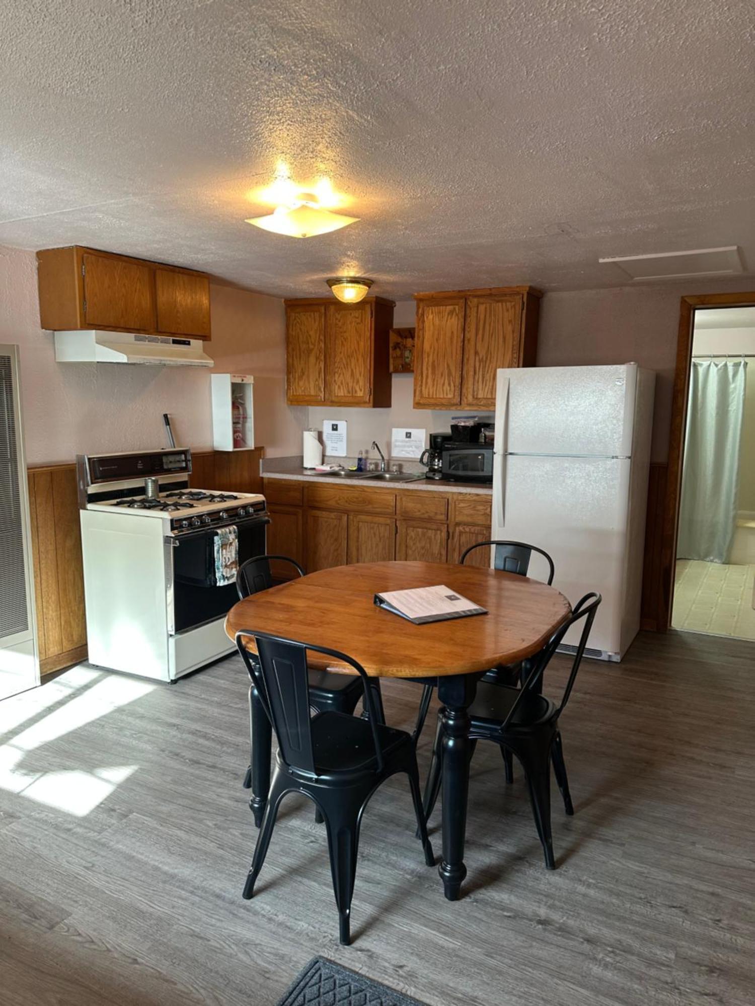 Deer Lodge Red River Room photo