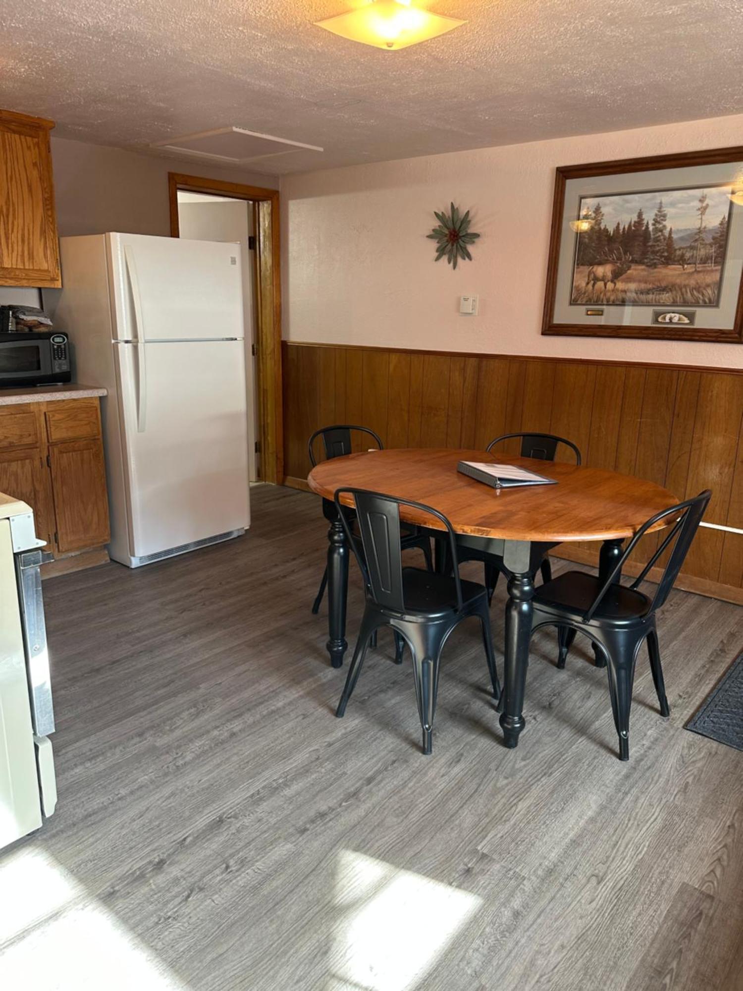 Deer Lodge Red River Room photo